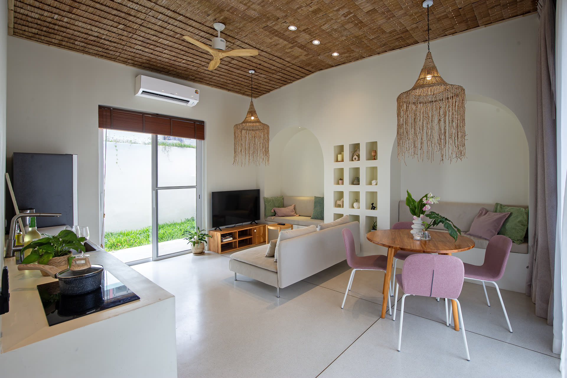 Villa Shmil — 2 BR — a few steps from the sand